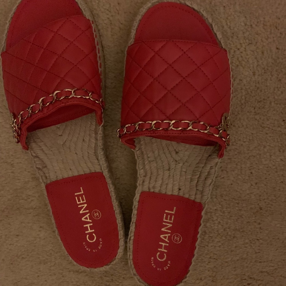 Chanel Leather Biarritz sandals 41